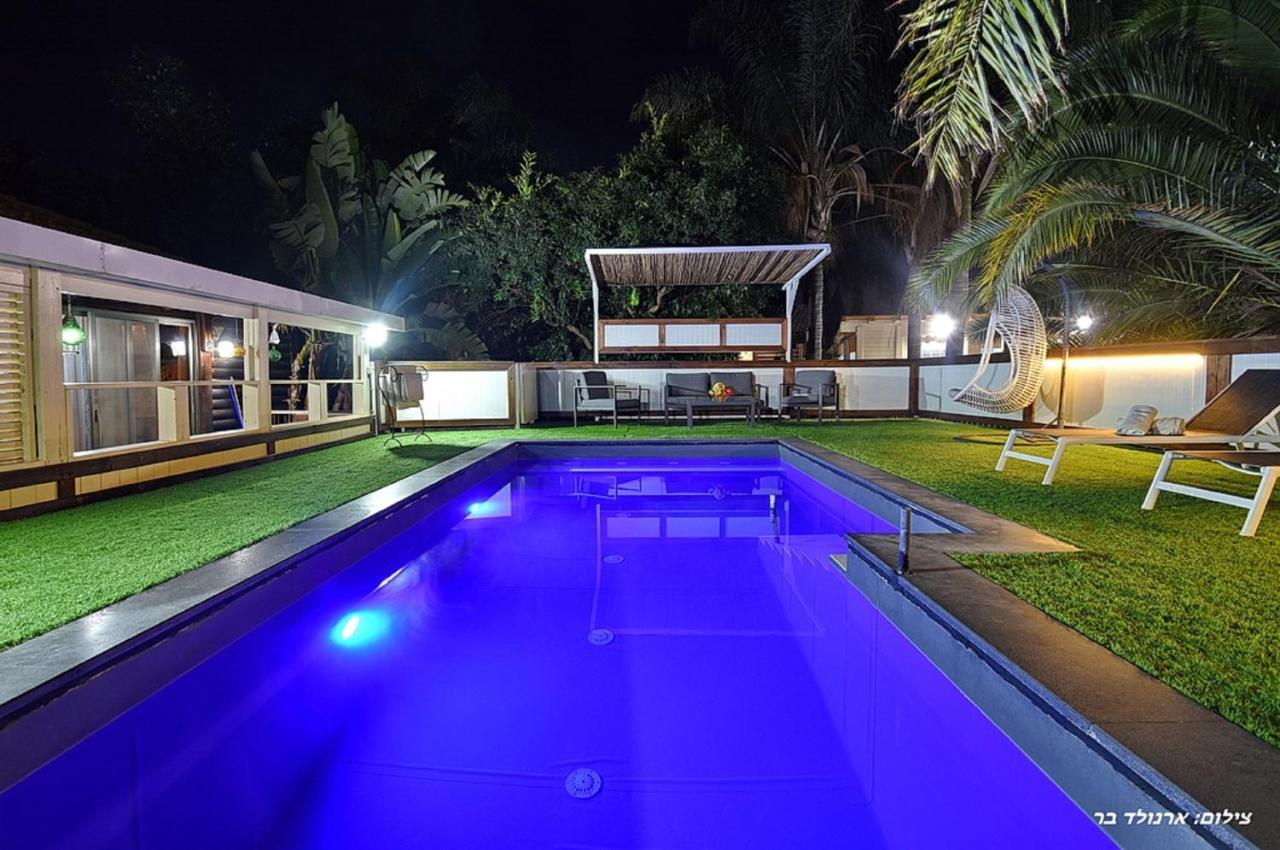 The Bells Mansion Villa Goren Bagian luar foto