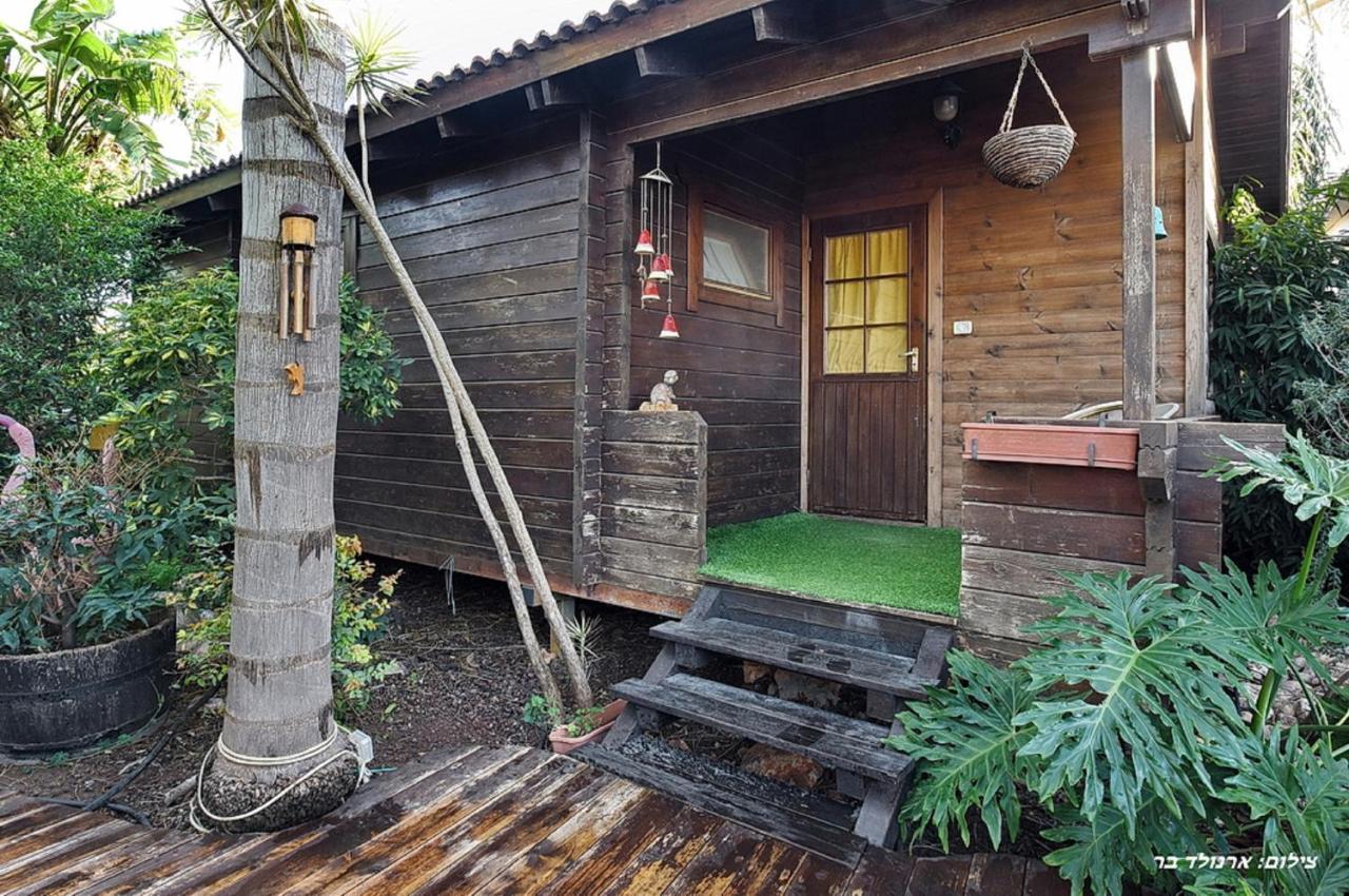 The Bells Mansion Villa Goren Bagian luar foto